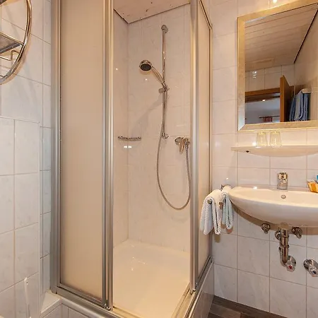 Ferienwohnung Alpenflora דירה *
